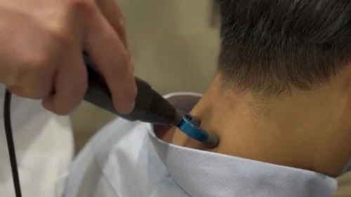 頚椎へのカイロプラクティック｜新橋カイロプラクティック整体院